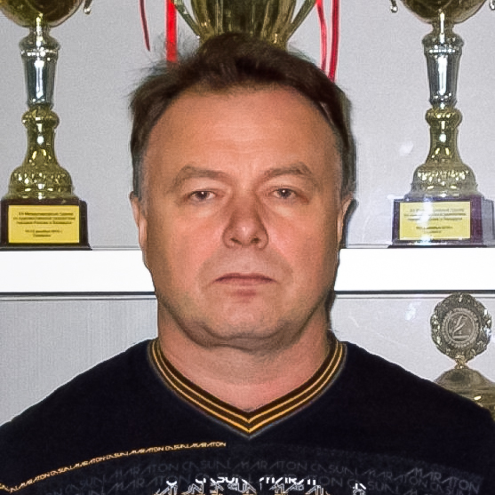 Серов-Виктор-Юрьевич-тренер-по-лыжам
